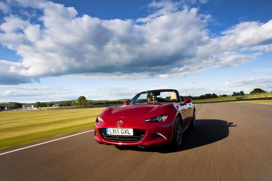  Mazda MX-5 2015 года  (UK) (фото 22 из 25)